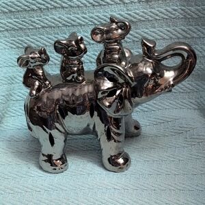 Silver Elephant Figurine with 3 Small Elephants On Its Back Sachet Holder
